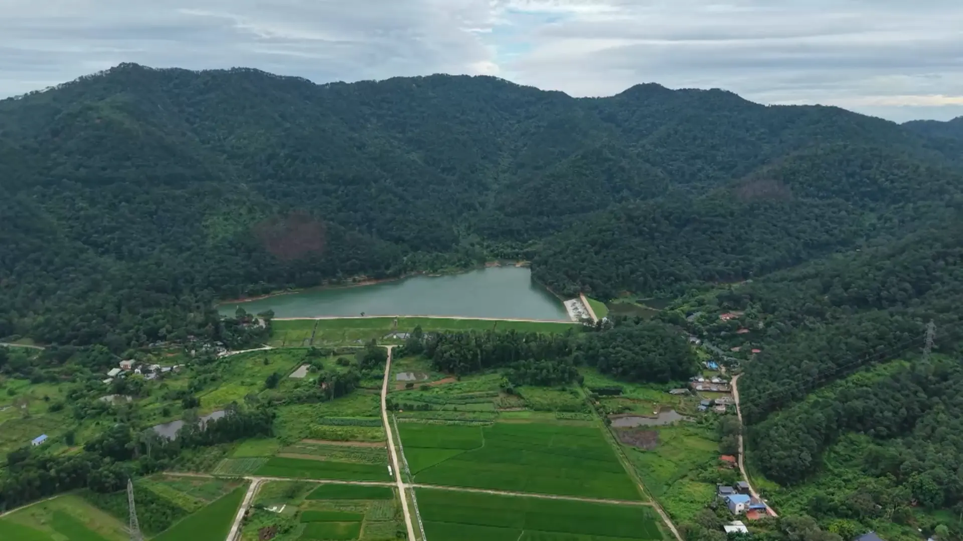 Tìm về với thiên nhiên | Hà Nội đến để yêu | 09/11/2025